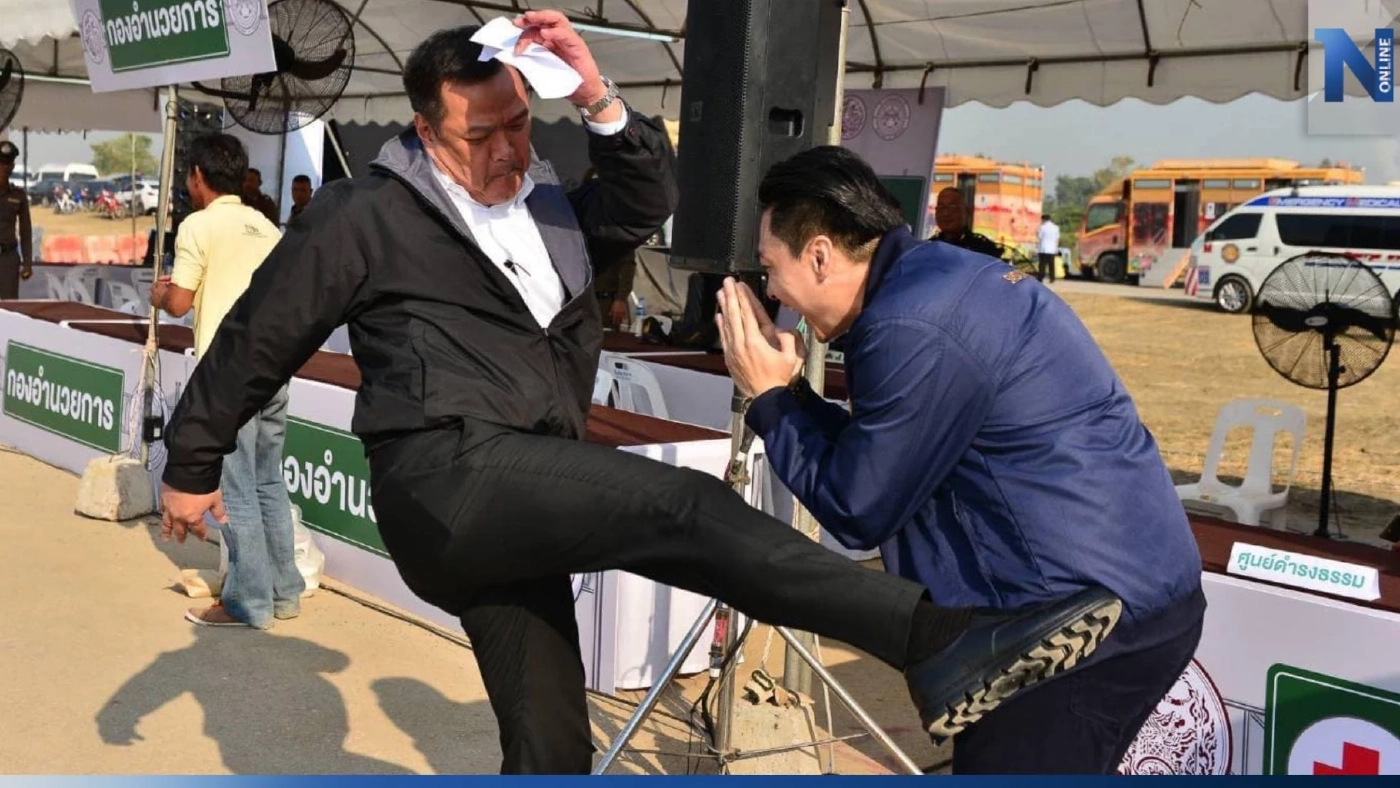 "เสี่ยหนู" โชว์เตะสั่งสอน "ชูวิทย์" ชี้ การแสดงออกคนในพรรครักกัน ทำแบบนี้