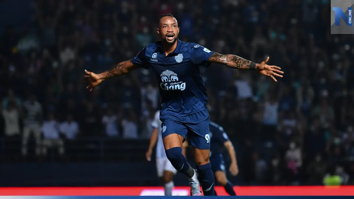 "บุรีรัมย์" รัวครึ่งหลังสยบลำพูน 2-0 ศึกไทยลีก