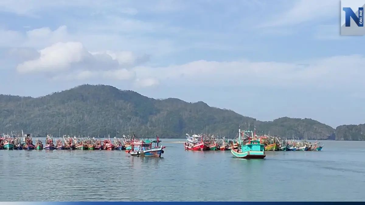 ม็อบเรือประมง ยอมเปิดช่องสปีดโบ๊ท ขนถ่าย นทท. ลั่น! จอดรอคำตอบ 4 มี.ค. นี้