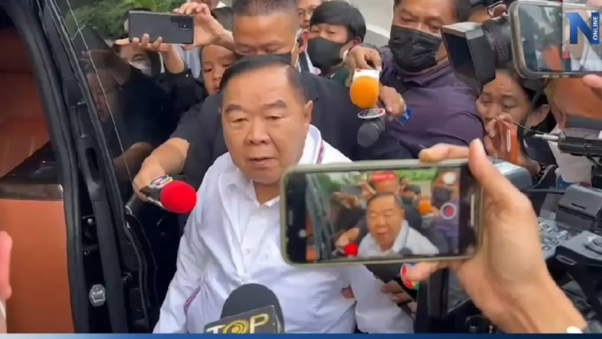สุดยื้อ! "บิ๊กป้อม" ยันชัด "สุริยะ-สมศักดิ์" โบกมือลา"พปชร."แล้ว สุดยื้อ! "บิ๊กป้อม" ยันชัด "สุริยะ-สมศักดิ์" โบกมือลา"พปชร."แล้ว