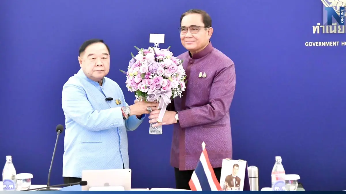 "บิ๊กป้อม" นำครม. อวยพรวันเกิด "บิ๊กตู่" นำทัพบริหารราชการแผ่นดินตลอด 4 ปี