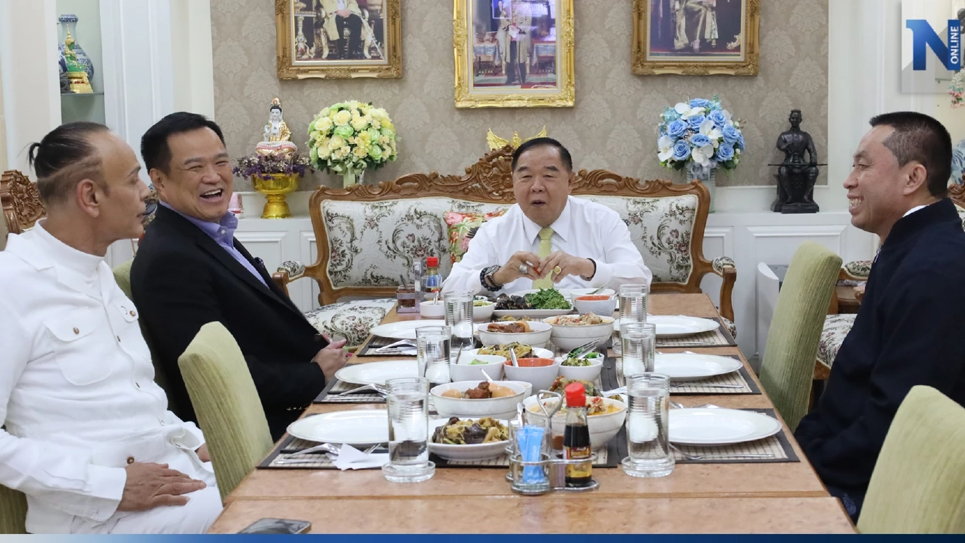 ภูมิใจไทย ยกทีมกินข้าวเที่ยง "บิ๊กป้อม" ชื่นมื่น