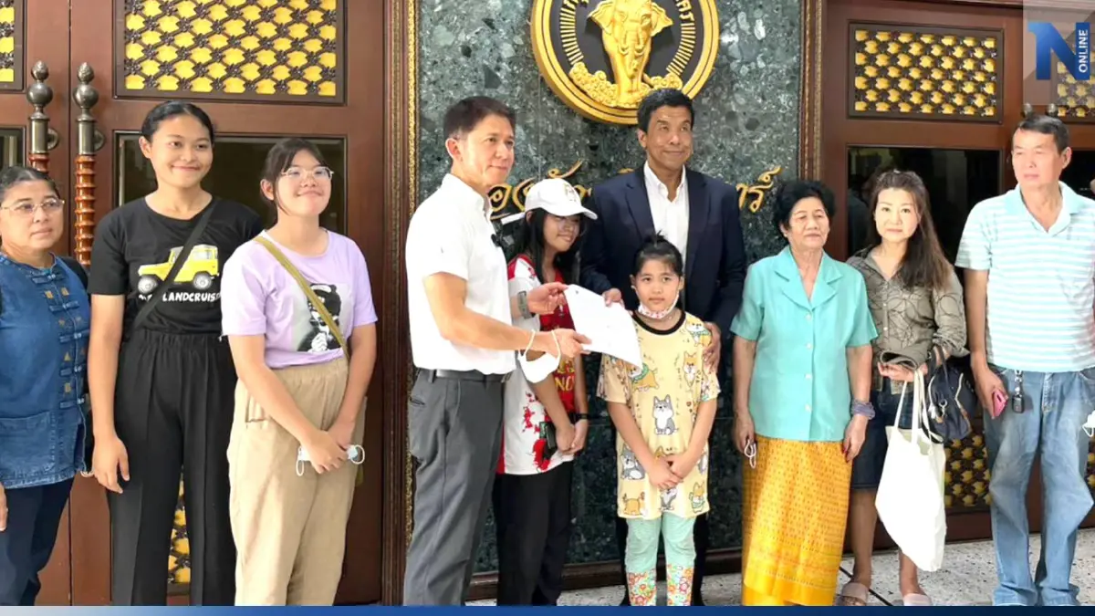 "ชนินทร์" พาชาวบ้านร้อง "ชัชชาติ" ขอสะพานลอยเพิ่มความปลอดภัย แทนทางม้าลาย "ชนินทร์" พาชาวบ้านร้อง "ชัชชาติ" ขอสะพานลอยเพิ่มความปลอดภัย แทนทางม้าลาย