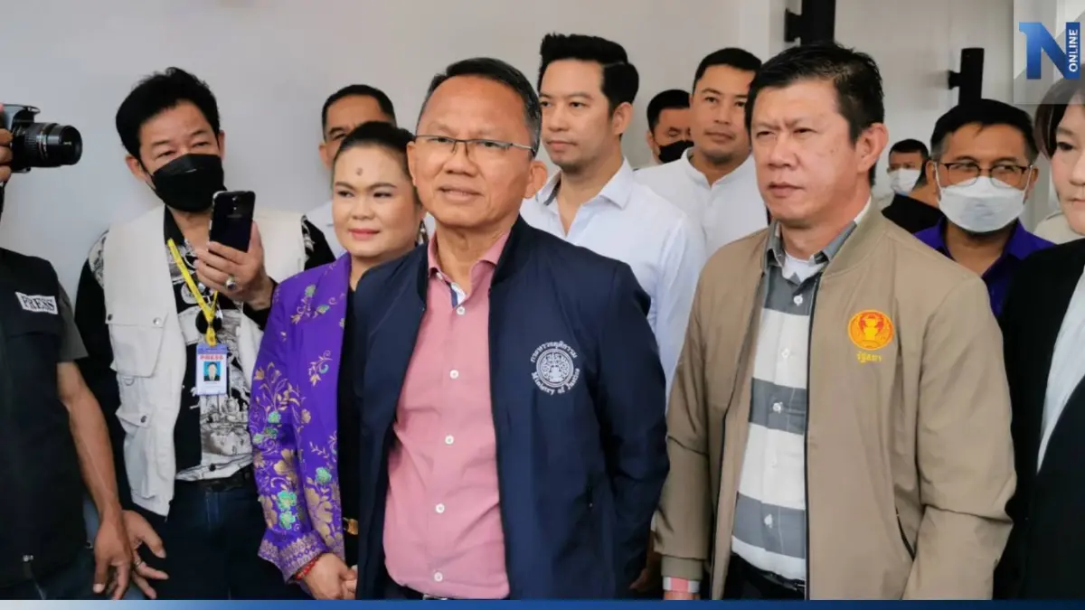 "สมศักดิ์" เยือนพิษณุโลก-เพชรบูรณ์ แก้ปัญหายาเสพติด อุบตอบถึงเวลาย้ายพท. "สมศักดิ์" เยือนพิษณุโลก-เพชรบูรณ์ แก้ปัญหายาเสพติด อุบตอบถึงเวลาย้ายพท.