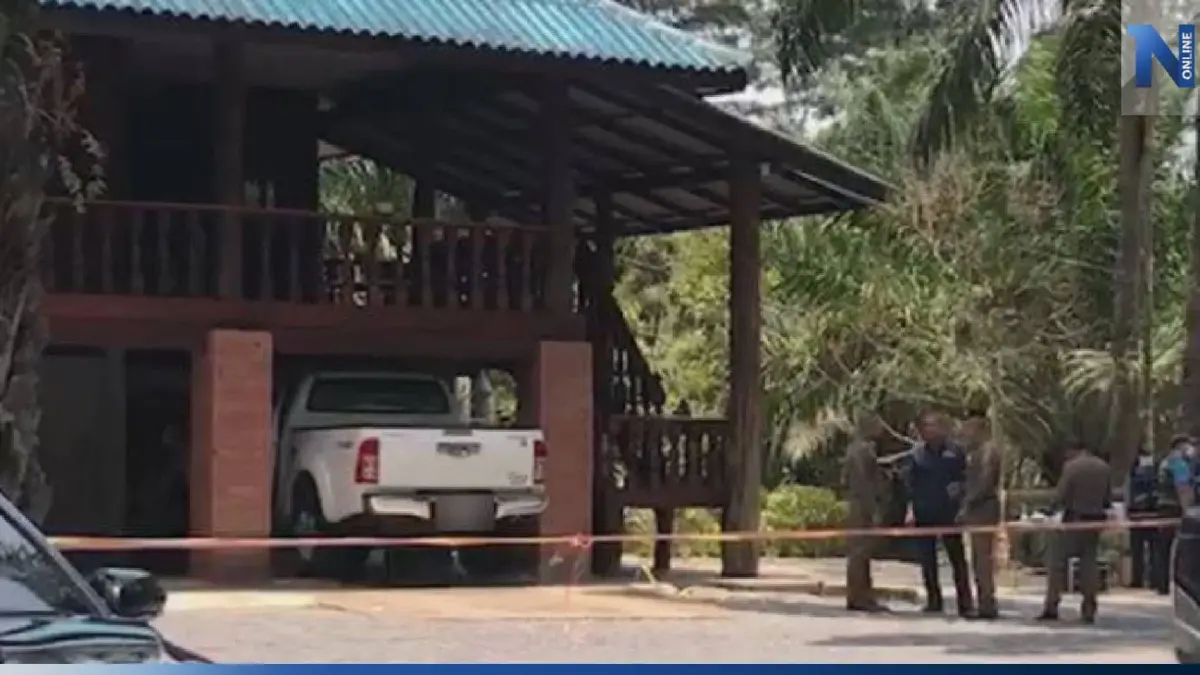ผบช.ภ.8 เผยปมคดียิงถล่มบ้าน "อดีตผู้ใหญ่บ้าน" ดับ 4 ศพ - เร่งล่ามือยิง ผบช.ภ.8 เผยปมคดียิงถล่มบ้าน "อดีตผู้ใหญ่บ้าน" ดับ 4 ศพ - เร่งล่ามือยิง