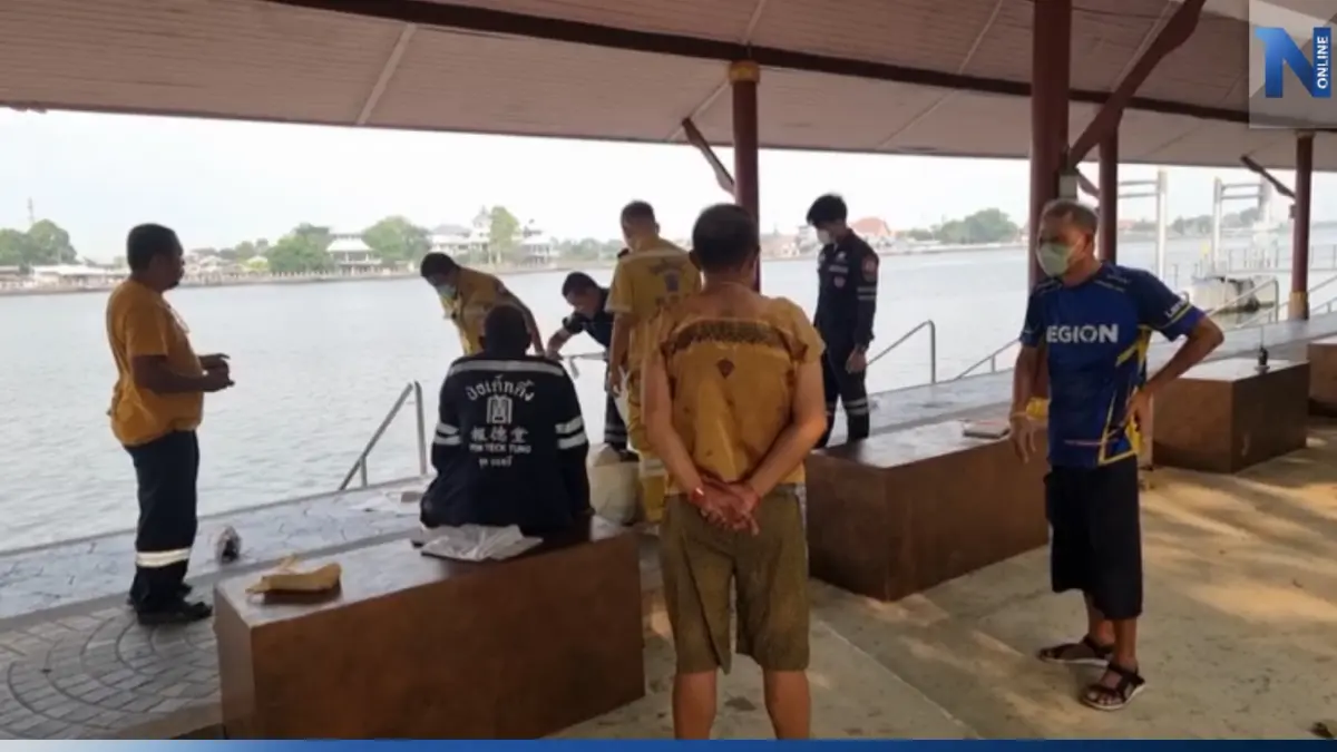 ผงะ! พบศพหนุ่มสักต้นแขนซ้าย ลอยติดใต้ถุนบ้านท่าเรือเดียวกับ "แตงโม นิดา"