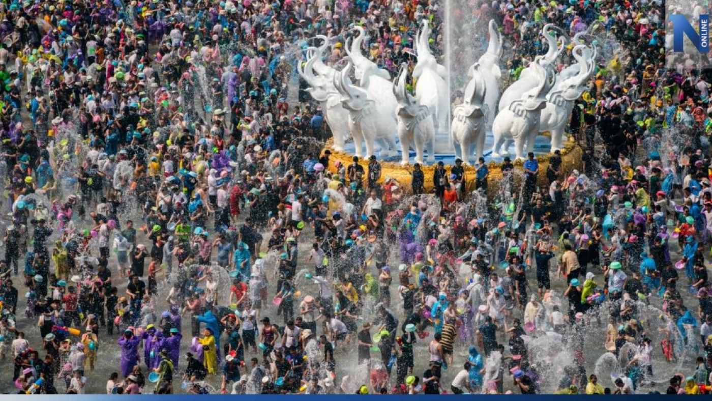 อลังการงานสร้าง!!  มหาสงกรานต์ในมณฑลยูนนานของจีน ( มีคลิป )