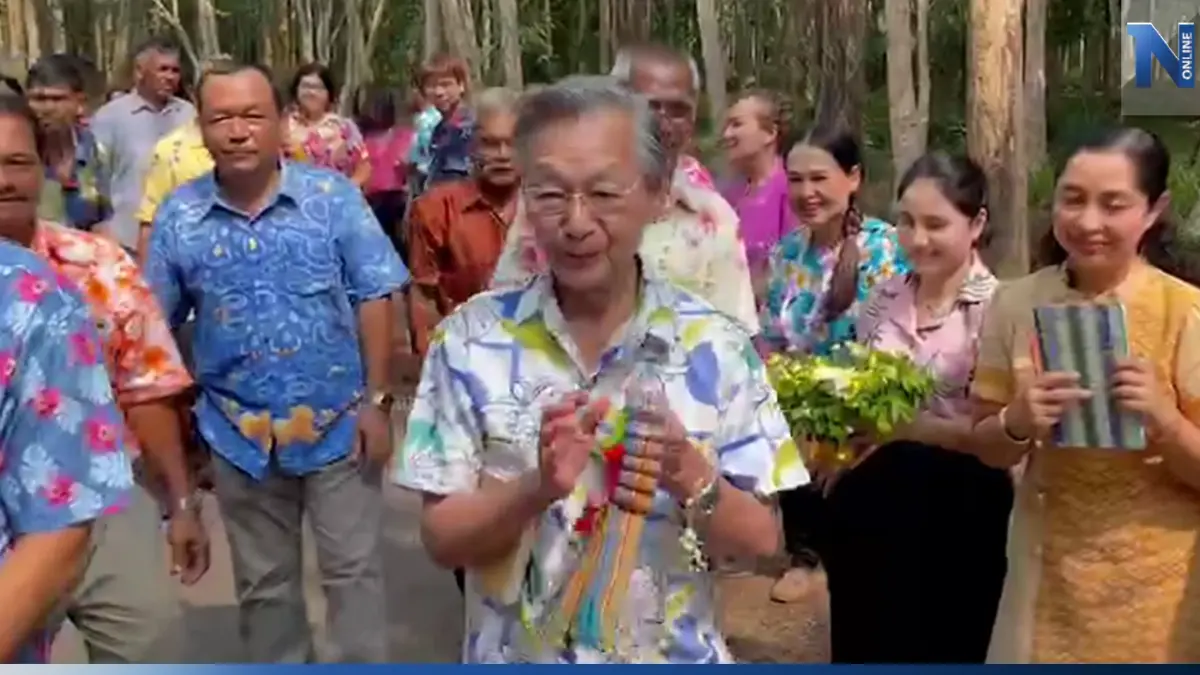 "ชวน" ล่องใต้วันเดียว 4 จ.ช่วยผู้สมัครส.ส.-พรรค หาเสียง "ชวน" ล่องใต้วันเดียว 4 จ.ช่วยผู้สมัครส.ส.-พรรค หาเสียง