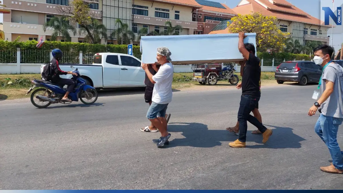 ญาติแห่โลงศพประท้วงหน้าเรือนจำชัยภูมิ ข้องใจผู้ต้องขังถูกซ้อมดับปริศนา