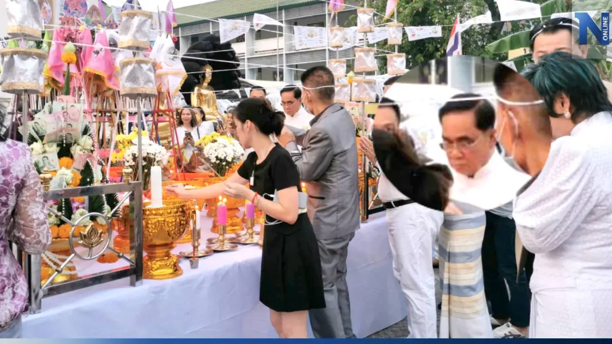 "ประยุทธ์" ร่วมพิธีสวดเจริญพระพุทธมนต์นพเคราะห์ ที่วัดไตรมิตรฯ "ประยุทธ์" ร่วมพิธีสวดเจริญพระพุทธมนต์นพเคราะห์ ที่วัดไตรมิตรฯ
