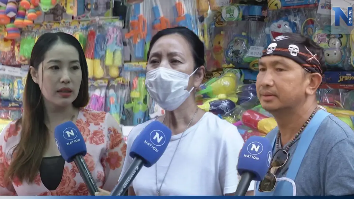 พ่อค้า-แม่ค้า 'คาดหวัง' เทศกาลสงกรานต์ดันยอดขายพุ่ง พ่อค้า-แม่ค้า 'คาดหวัง' เทศกาลสงกรานต์ดันยอดขายพุ่ง