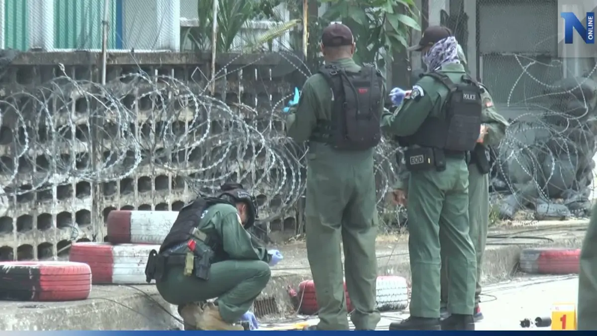 คนร้ายบุกยิงถล่ม-ปาบึ้ม ฐาน นปพ.สุไหงปาดี จนท.เจ็บ 3 นาย คนร้ายบุกยิงถล่ม-ปาบึ้ม ฐาน นปพ.สุไหงปาดี จนท.เจ็บ 3 นาย