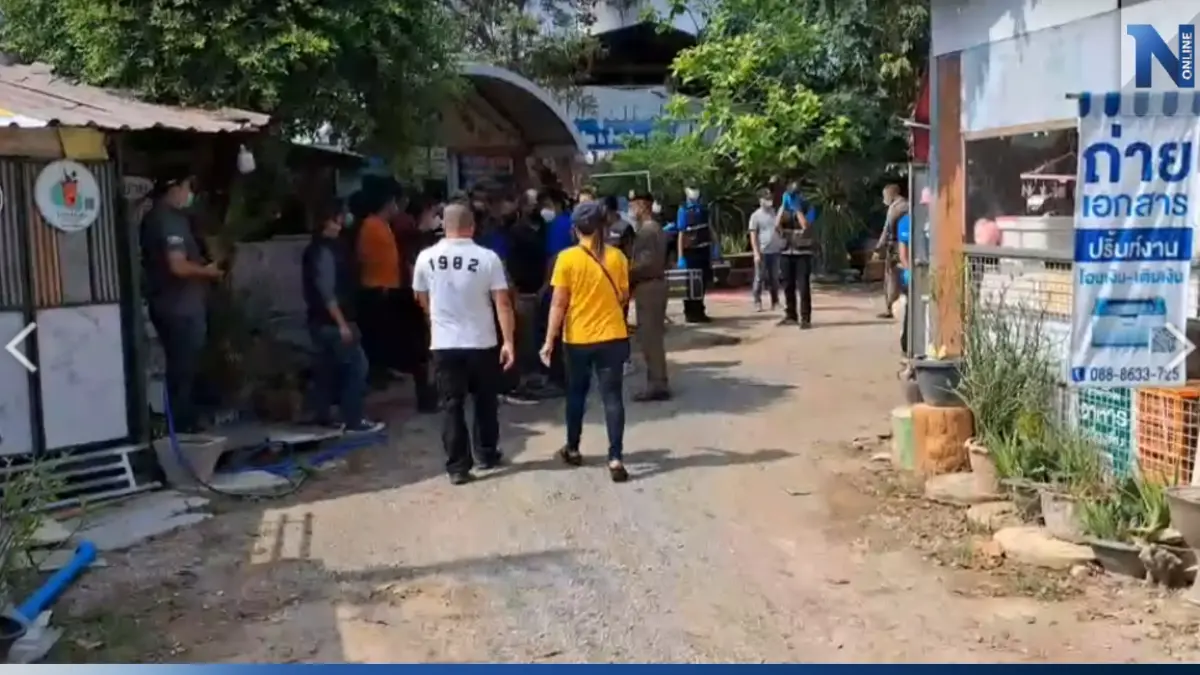 ตร.เข้าค้นบ้านพี่สาว "แอม" หลังญาติเหยื่อร้อง เคยมาซื้อยากินแล้วดับ