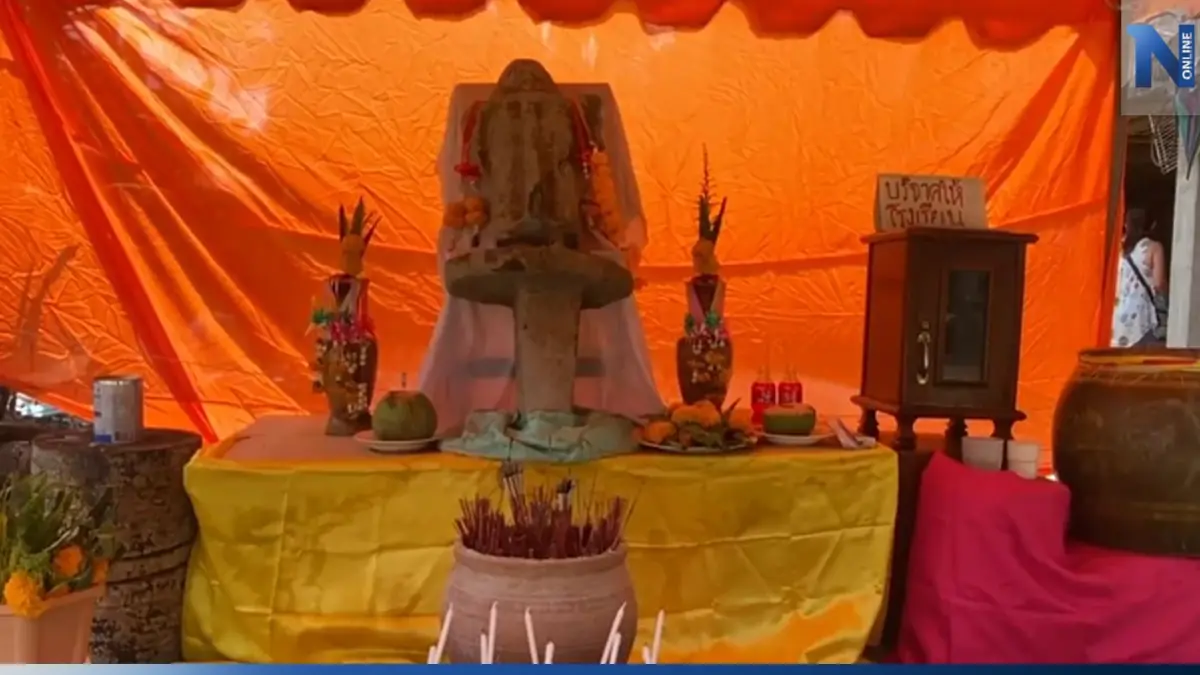 ขุดเจอกลางสวนปาล์ม เทวรูปพระนารายณ์ ยุคอาณาจักรศรีวิชัย อายุกว่า 1,200 ปี