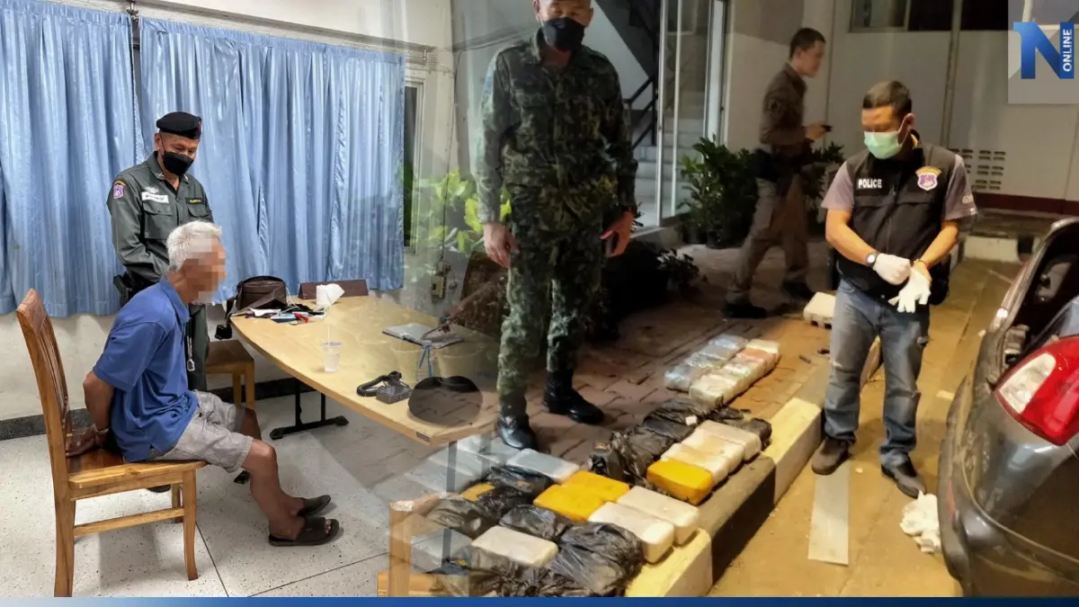 รวบเฒ่าวัย 71 ปี ซิ่งเก๋งดัดแปลง ซุกยานรกจากประเทศเพื่อนบ้านคาด่าน รวบเฒ่าวัย 71 ปี ซิ่งเก๋งดัดแปลง ซุกยานรกจากประเทศเพื่อนบ้านคาด่าน
