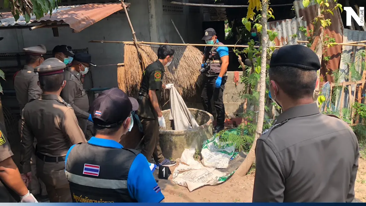 หนุ่มทาสยาบ้าหลอน คว้ามีดฟันยาย 72 ดับ อำพรางร่างในท่อหลังบ้าน