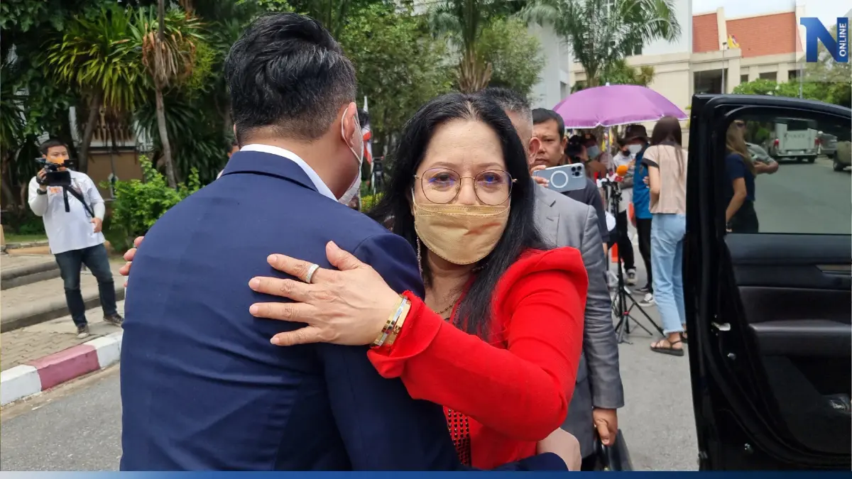 "แม่แตงโม - ปอ - โรเบิร์ต" ชื่นมื่น หลังฟังคำพิพากษา แม่บอกได้ความยุติธรรม