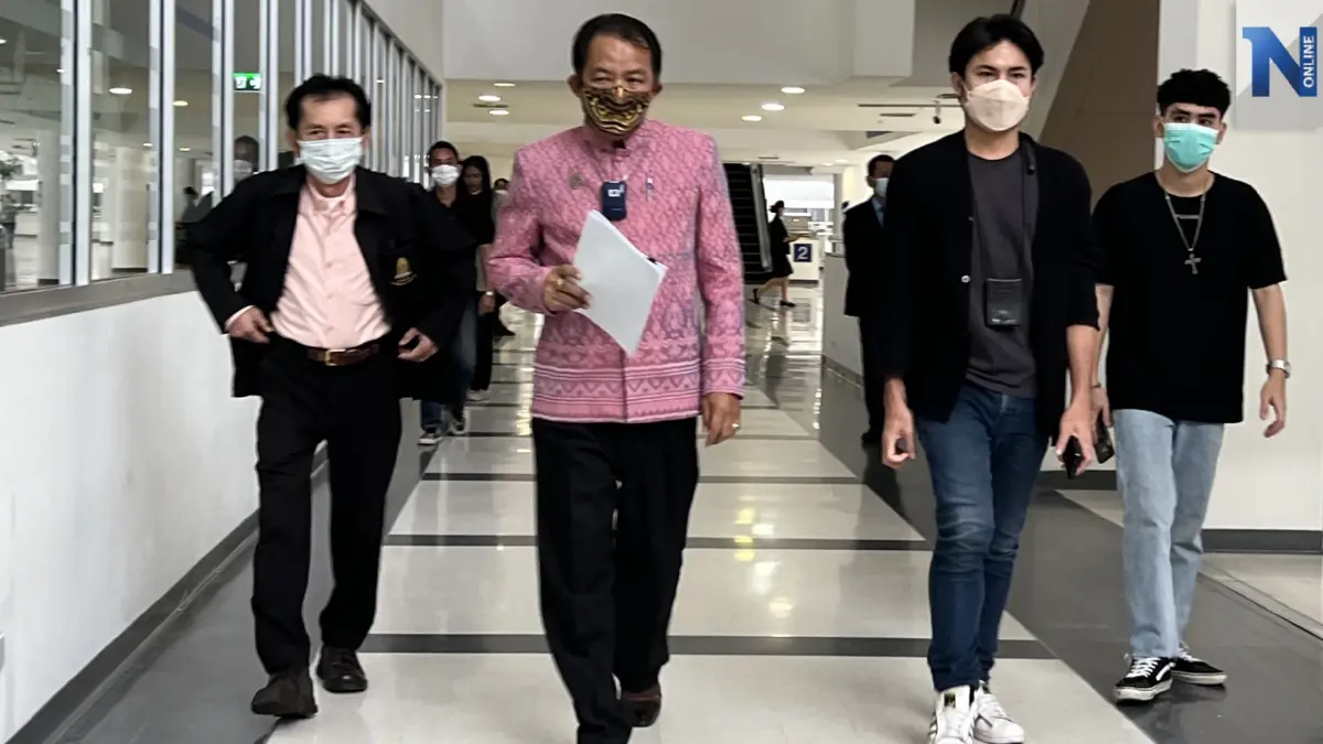 "ศรีสุวรรณ"จี้ กกต.ตรวจสอบ"ไลน์หลุด" นายก ท.ครอบงำพรรคการเมืองหรือไม่