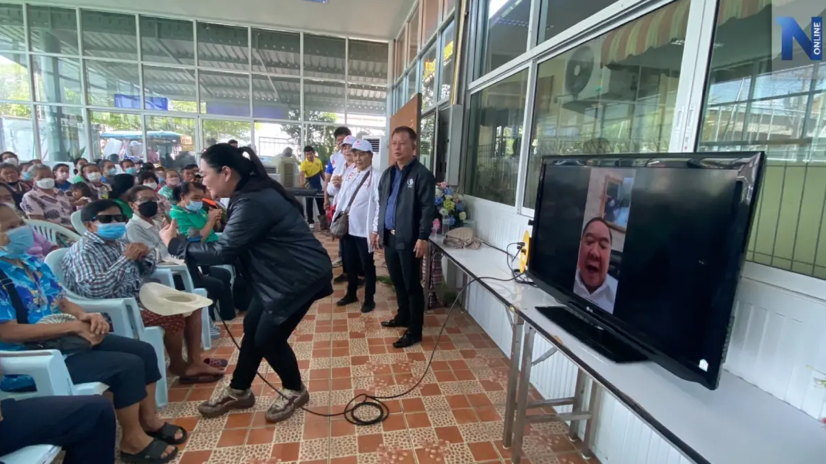 "ลุงป้อม"คอลกับสูงวัย ย้ำนโยบาย3-4-5-6-7-8  พร้อมดูเเลเต็มที่