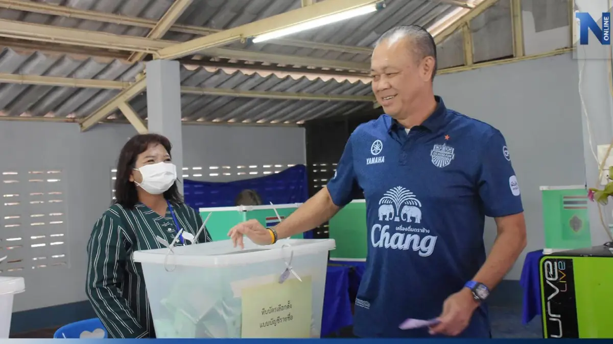 "เนวิน" ใช้สิทธิเลือกตั้ง ไม่รอ "อนุทิน" พูดสั้น "ทุกอย่างเหมือนเดิม"