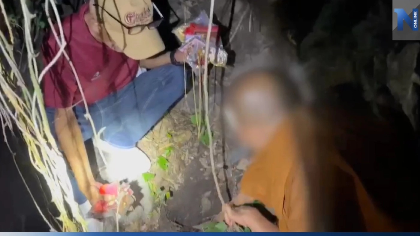 เปิดคลิป วินาทีขุดค้นทองที่ "อดีตพระอาจารย์คม" ฝังไว้ในวัดกว่า 99 ล้านบาท เปิดคลิป วินาทีขุดค้นทองที่ "อดีตพระอาจารย์คม" ฝังไว้ในวัดกว่า 99 ล้านบาท