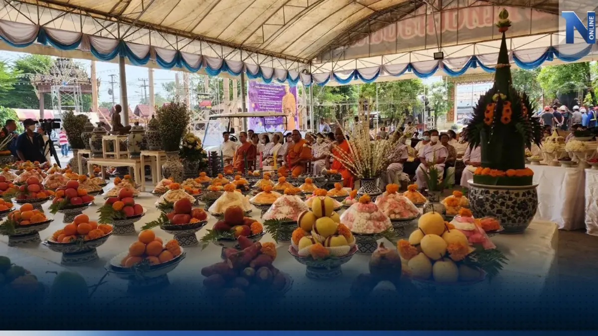 ชาวบ้านแห่ส่อง เลขดังหางประทัด งานพุทธาภิเษกวัตถุมงคล ลุ้นหวยงวด1/6/66นี้ ชาวบ้านแห่ส่อง เลขดังหางประทัด งานพุทธาภิเษกวัตถุมงคล ลุ้นหวยงวด1/6/66นี้