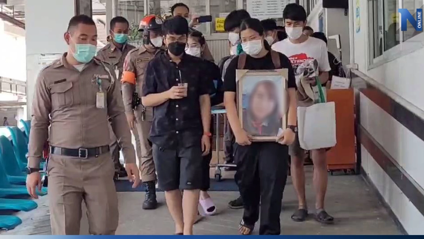 ญาติเศร้า รับศพเซลล์สาว สามีจุดธูปเชิญดวงวิญญาณ กลับบ้านเกิด