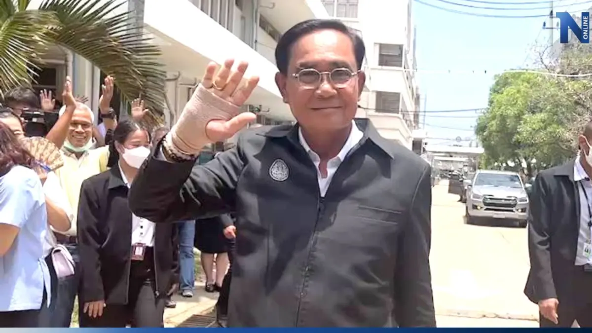 "นายกฯ" เผย กำลังใจยังดี ปลื้มประชาชนส่งเสียงเชียร์ "ลุงตู่" อยู่ต่อ "นายกฯ" เผย กำลังใจยังดี ปลื้มประชาชนส่งเสียงเชียร์ "ลุงตู่" อยู่ต่อ