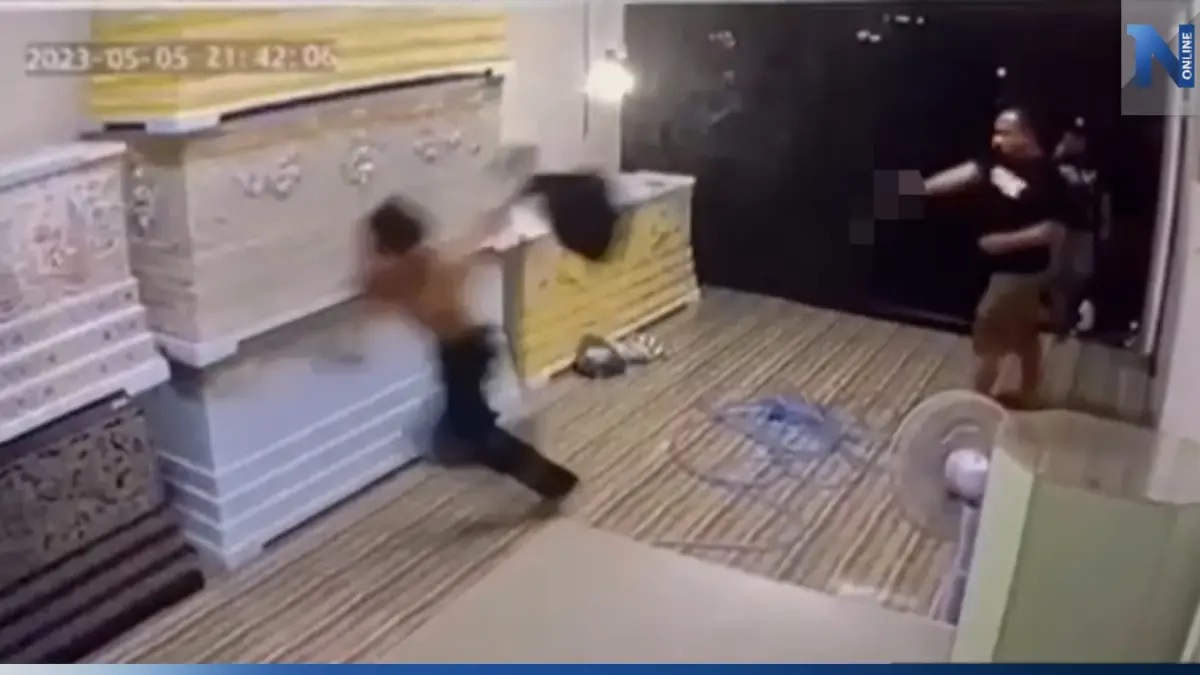 เสี่ยบุกรัวยิงร้านขายโลงศพ สางแค้นเพื่อนบ้านไม้เบื่อไม้เมา (มีคลิป)