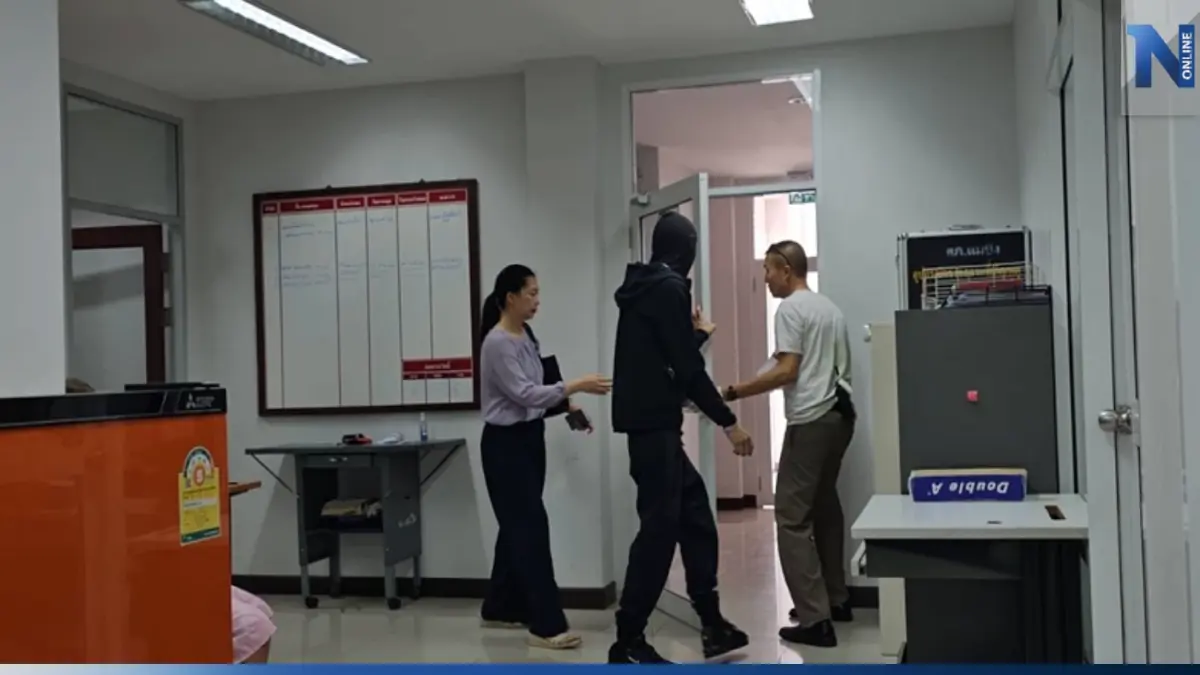 ไม่มีสำนึก! ฝากขังหลานนักการเมืองขับเบนซ์หัวร้อน หลังข่มขู่ผู้เสียหาย ไม่มีสำนึก! ฝากขังหลานนักการเมืองขับเบนซ์หัวร้อน หลังข่มขู่ผู้เสียหาย