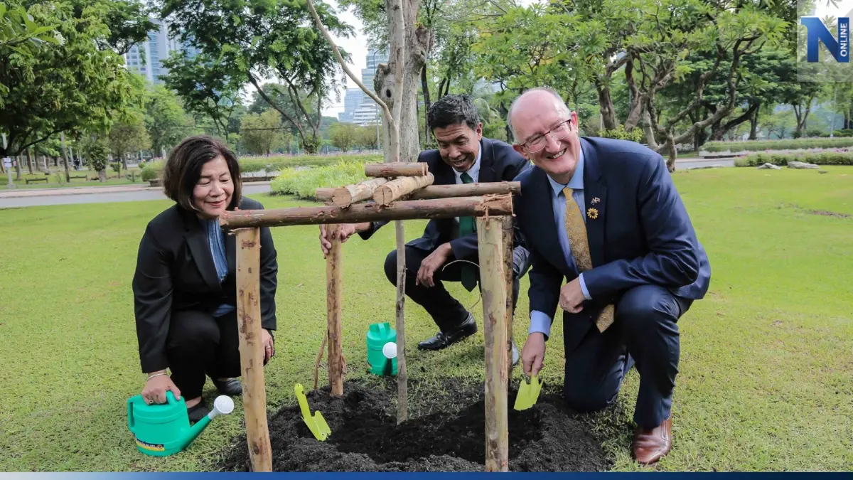 "สหภาพยุโรป" จัดงานฉลองสัมพันธ์ 60 ปีไทยEU "ชัชชาติ" ร่วมปลูกต้นไม้มิตรภาพ "สหภาพยุโรป" จัดงานฉลองสัมพันธ์ 60 ปีไทยEU "ชัชชาติ" ร่วมปลูกต้นไม้มิตรภาพ