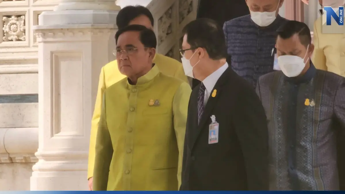 บิ๊กตู่ อารมณ์ไม่ดีนำถก ครม.นัดสุดท้าย ขณะที่มีการชุมนุมข้างทำเนียบฯ