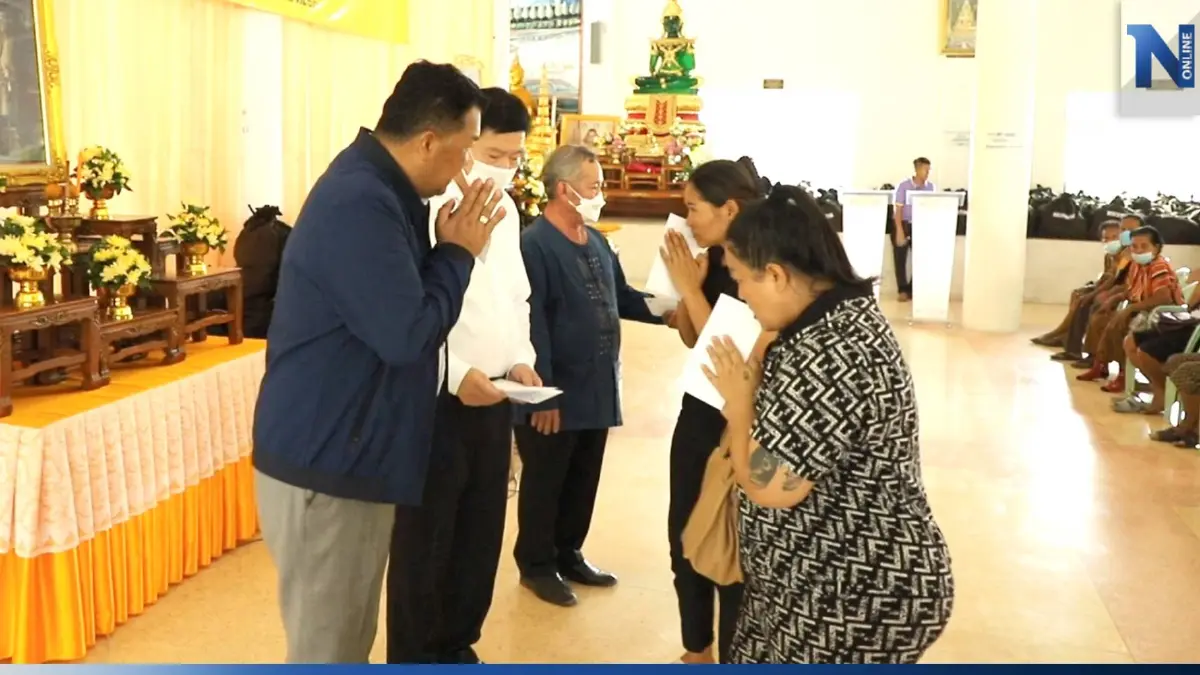 วุฒิสภา มอบเงินช่วยผู้บาดเจ็บ-ครอบครัวผู้เสียชีวิต เหตุวาตภัยถล่มพิจิตร วุฒิสภา มอบเงินช่วยผู้บาดเจ็บ-ครอบครัวผู้เสียชีวิต เหตุวาตภัยถล่มพิจิตร