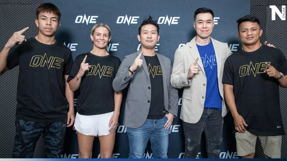 3 นักมวยดาวรุ่ง เซ็นสัญญาเดินหน้าสู่เวที ONE ด้วยมูลค่าสัญญา 3.5 ล้านบาท 3 นักมวยดาวรุ่ง เซ็นสัญญาเดินหน้าสู่เวที ONE ด้วยมูลค่าสัญญา 3.5 ล้านบาท