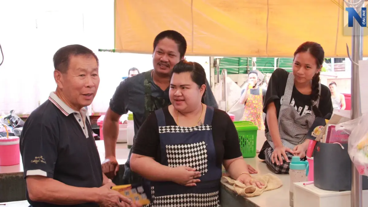 "เสรีรวมไทย" อ้อนชาวกรุงอย่าเทใจไปกับกระแสฉะ"ส.ว."อย่าเล่นเกมการเมือง