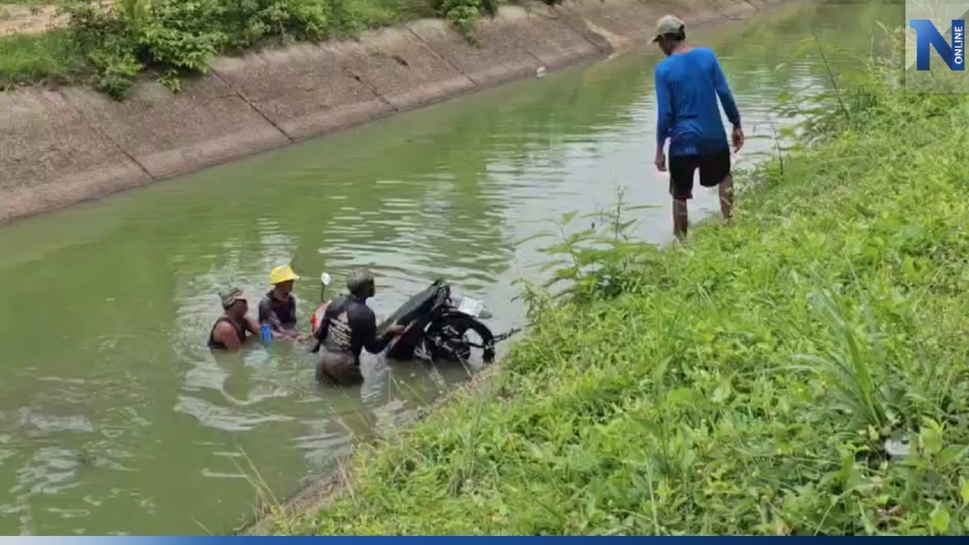 คนหาปลาผงะ! หว่านแหติด จยย. แต่ไร้ร่างคนขี่ คาดไถลตกน้ำไม่เจ็บมากเลยทิ้งรถ คนหาปลาผงะ! หว่านแหติด จยย. แต่ไร้ร่างคนขี่ คาดไถลตกน้ำไม่เจ็บมากเลยทิ้งรถ