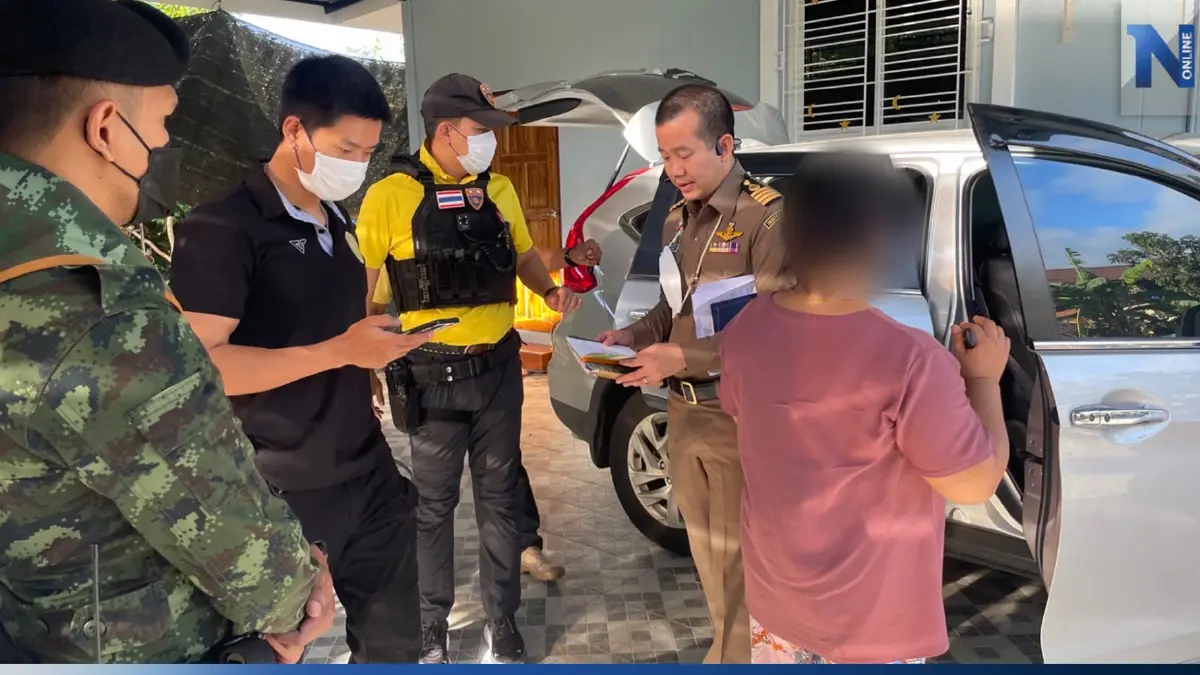 ตม.ตาก บุกค้นรังหัวหน้าขบวนการ ลักลอบพาคนเข้าเมือง ยึดของกลางเพียบ