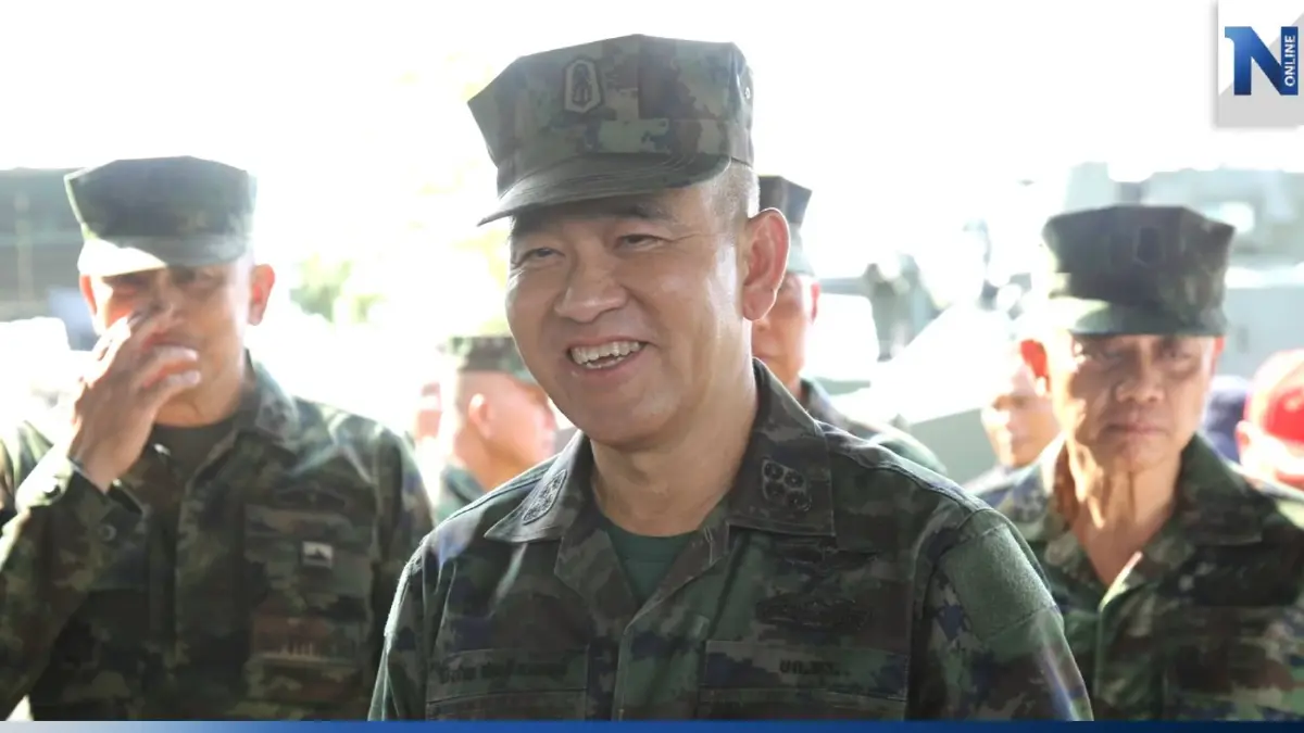 "ผบ.ทร." หวังจัดตั้งรัฐบาลราบรื่น ไม่ชี้ชัด "ส.ว.เหล่าทัพ" โหวตเลือกนายกฯ