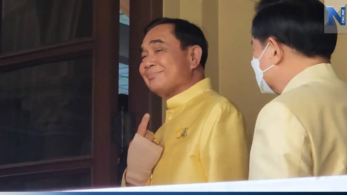 "บิ๊กตู่"ฉีกยิ้ม เดินหน้าถกครม. บอกไม่มีอะไรก็ทำงานต่อ "บิ๊กตู่"ฉีกยิ้ม เดินหน้าถกครม. บอกไม่มีอะไรก็ทำงานต่อ