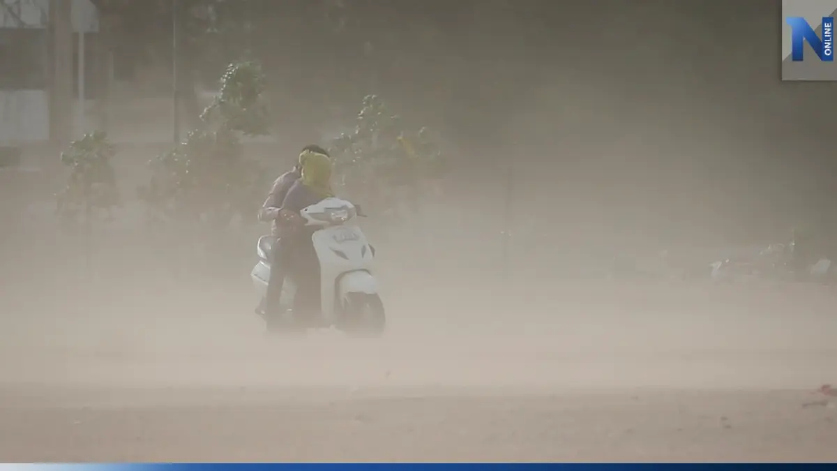 พายุไซโคลนขึ้นฝั่ง ทำฝนตกหนักในอินเดีย-ปากีสถาน พายุไซโคลนขึ้นฝั่ง ทำฝนตกหนักในอินเดีย-ปากีสถาน