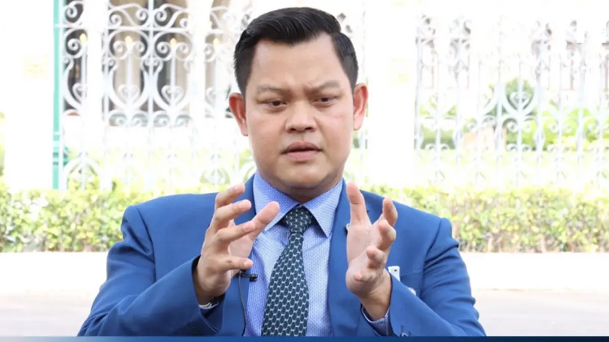 "ธนกร" ขอทุกฝ่ายเคารพกฎหมาย อย่าปลุกมวลชนกดดันกกต. ชี้ นำไปสู่ความขัดแย้ง "ธนกร" ขอทุกฝ่ายเคารพกฎหมาย อย่าปลุกมวลชนกดดันกกต. ชี้ นำไปสู่ความขัดแย้ง