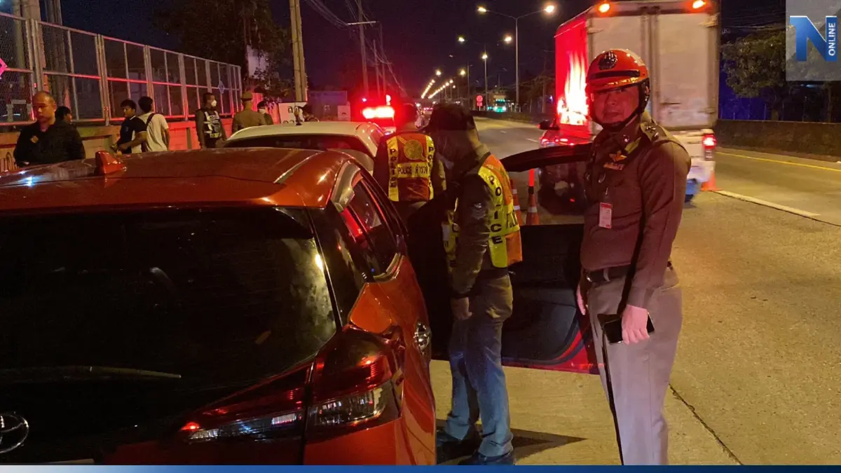 ตร.ตั้งด่าน รวบ 5 คนร้ายอุ้ม-ขู่ฆ่าหนุ่มใหญ่ ค้นรถเจอปืน-กระสุนเพียบ