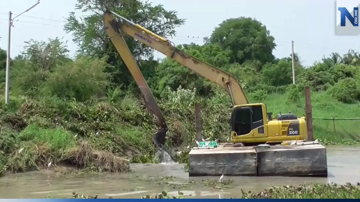 ชาวบ้านอ่างทองจี้สอบ "โครงการขุดลอกคลอง" อบจ.อ่างทอง หวั่นไม่โปร่งใส ชาวบ้านอ่างทองจี้สอบ "โครงการขุดลอกคลอง" อบจ.อ่างทอง หวั่นไม่โปร่งใส