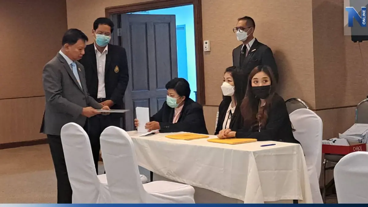 สรุปวันแรก ส.ส.รับเอกสารรับรองจาก "กกต." บรรยากาศเงียบเหงา รวมไม่ถึงร้อย สรุปวันแรก ส.ส.รับเอกสารรับรองจาก "กกต." บรรยากาศเงียบเหงา รวมไม่ถึงร้อย