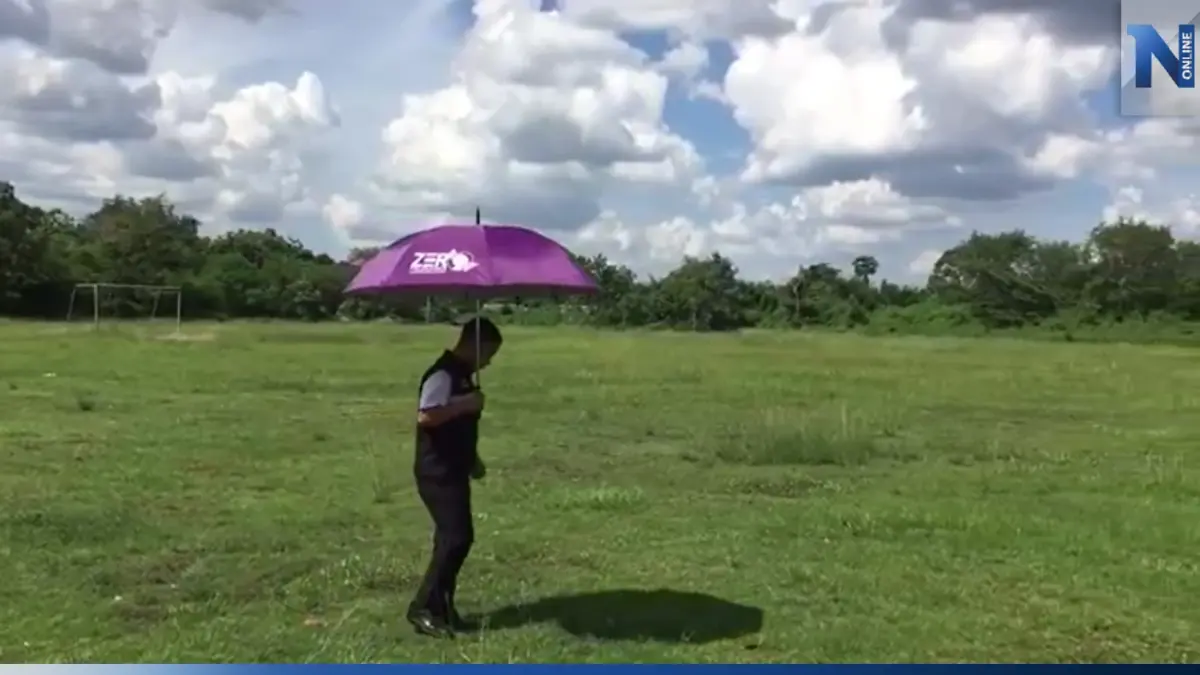 ค้านสายตา! สนามกีฬาตรังงบซ่อม 5 ล้าน แต่หญ้ายังขึ้นปกคลุม พื้นเป็นหลุมแอ่ง ค้านสายตา! สนามกีฬาตรังงบซ่อม 5 ล้าน แต่หญ้ายังขึ้นปกคลุม พื้นเป็นหลุมแอ่ง