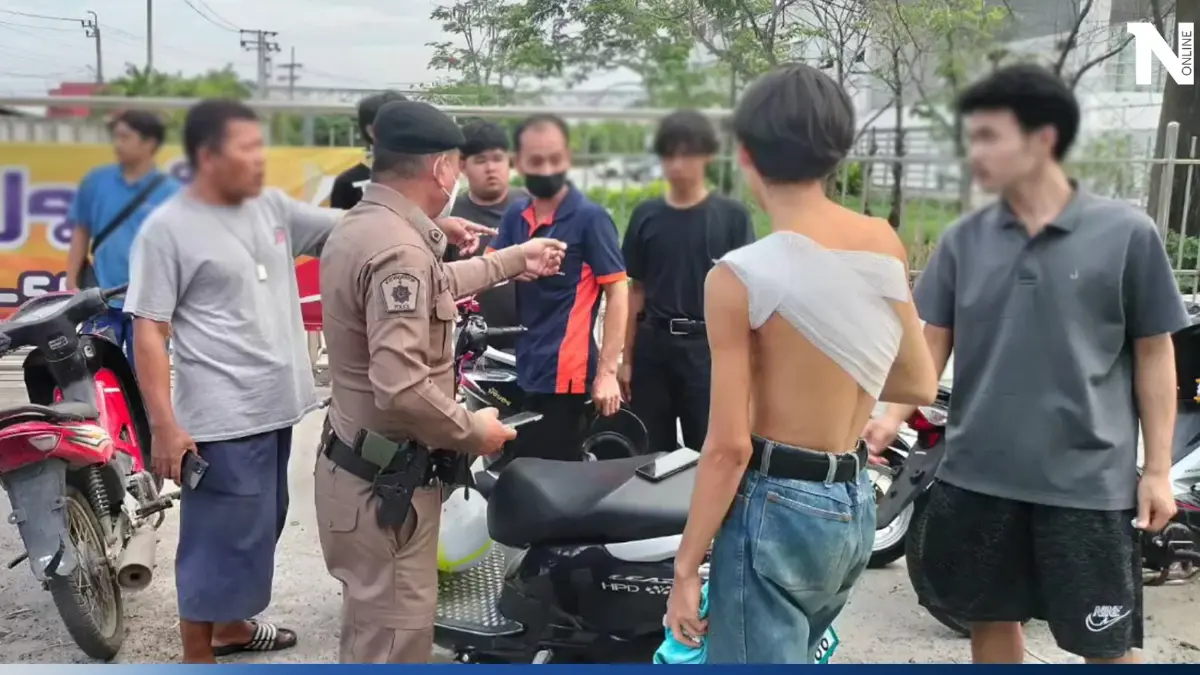 ช่างกลเปิดศึกกลาง"บางนา-ตราด" ลั่นไกกระหน่ำคู่อริเก่า บาดเจ็บ 1 ช่างกลเปิดศึกกลาง"บางนา-ตราด" ลั่นไกกระหน่ำคู่อริเก่า บาดเจ็บ 1