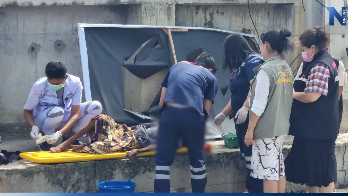 สุดเวทนา ลุงเร่ร่อนวัย 66 เหลือแต่ซี่โครง นอนเปลือย หายใจรวยรินอยู่ริมถนน