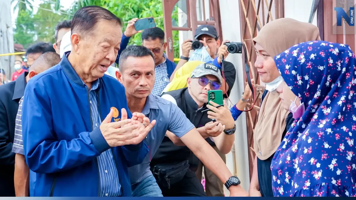 วันนอร์ ลงพื้นที่จุดโกดังพลุมูโน๊ะระเบิด จี้ "มท." สำรวจโกดังพลุทั่วประเทศ วันนอร์ ลงพื้นที่จุดโกดังพลุมูโน๊ะระเบิด จี้ "มท." สำรวจโกดังพลุทั่วประเทศ