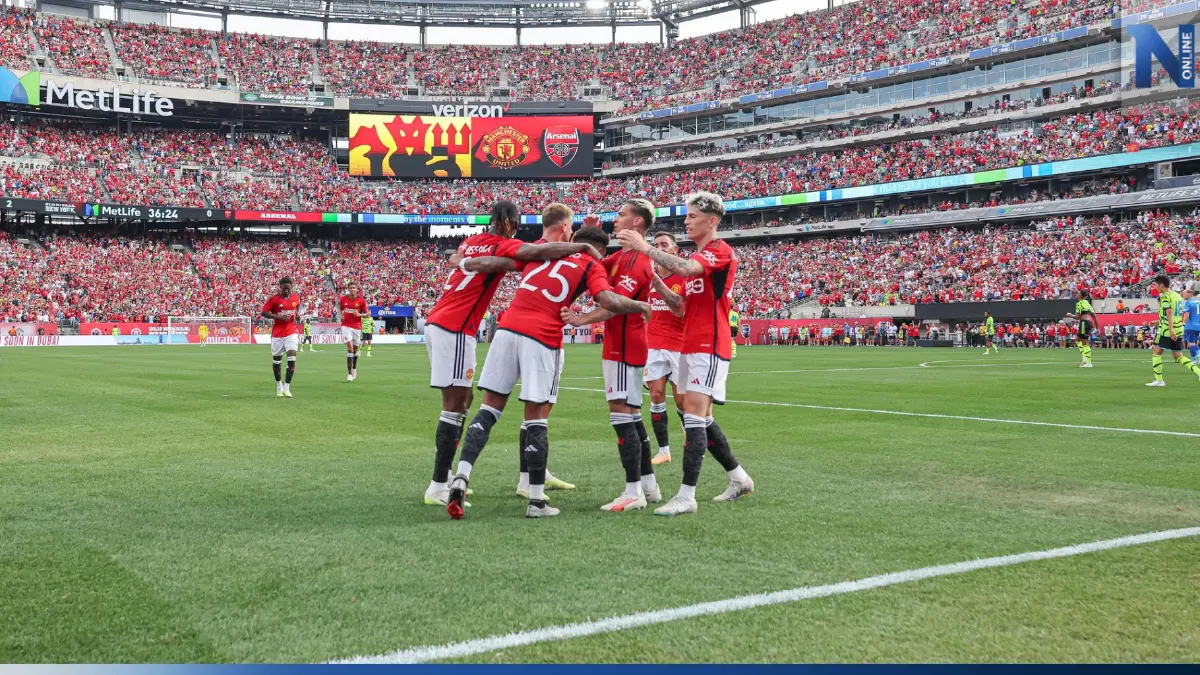 ไฮไลท์ "แมนยู" ถลุง "อาร์เซน่อล 2-0 เกมอุ่นเครื่องนัด 3 (คลิป)