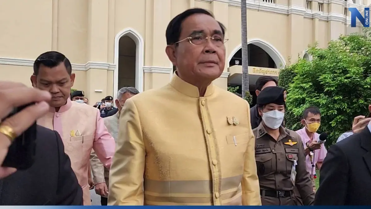 "พล.อ.ประยุทธ์" ปัดคุย "บิ๊กป้อม" ชิงนายกฯ ระบุ สว.มีวุฒิภาวะไม่ต้องสั่ง "พล.อ.ประยุทธ์" ปัดคุย "บิ๊กป้อม" ชิงนายกฯ ระบุ สว.มีวุฒิภาวะไม่ต้องสั่ง